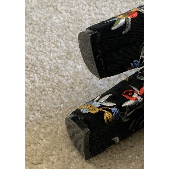 Lulus Black Velvet Embroidered Ankle Booties Bohemian Festival Boots Sz 7 - Picture 10 of 13